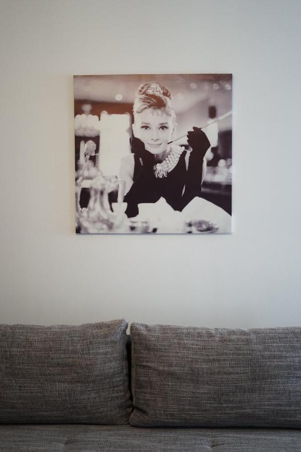 Apartman Erik Pozega Exteriör bild