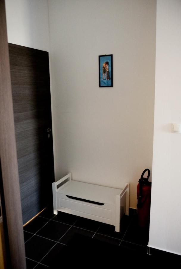 Apartman Erik Pozega Exteriör bild