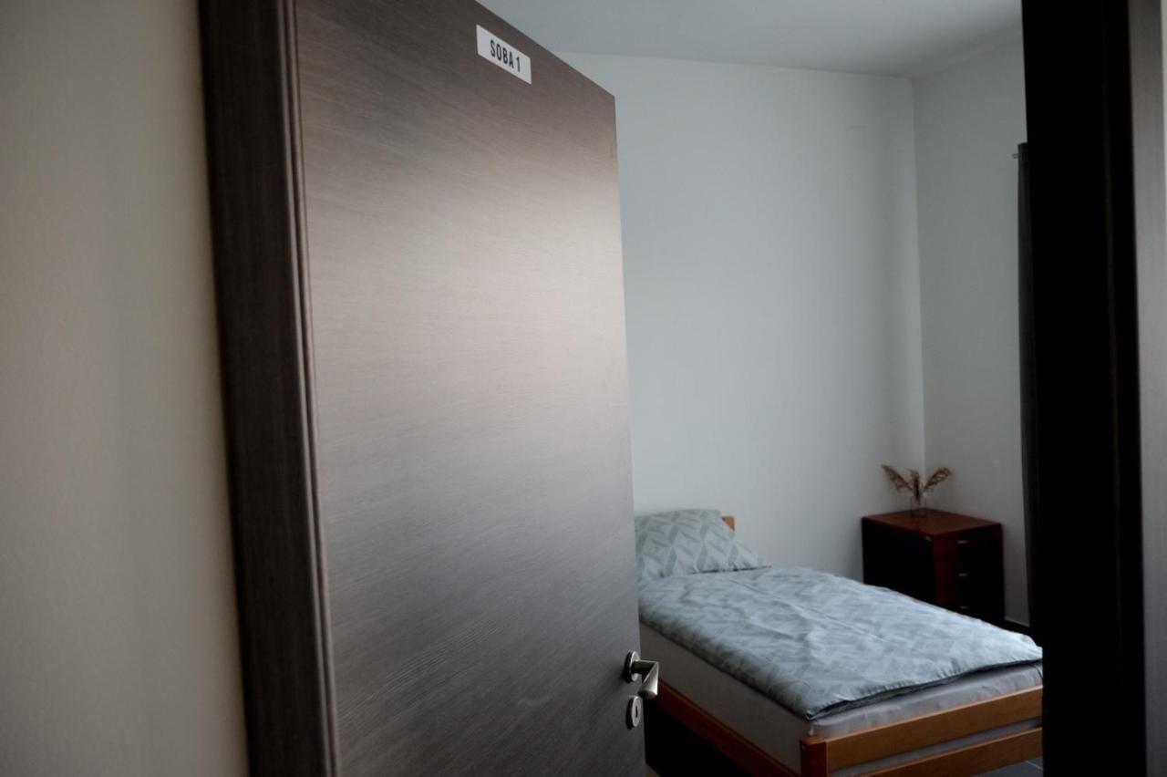 Apartman Erik Pozega Exteriör bild