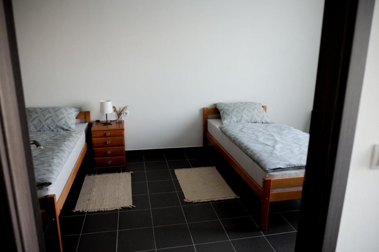 Apartman Erik Pozega Exteriör bild